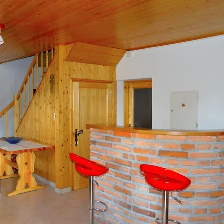 Brunarica Petric - Bela Krajina - - Smucisce Gace - Semic